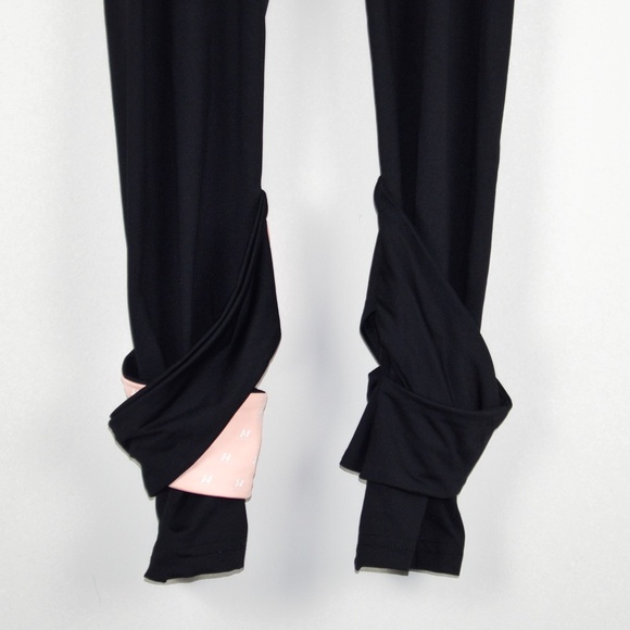 NEBBIA High Waisted Asymmetrical 7/8 Leggings in Black and Light - Picture 6 of 13